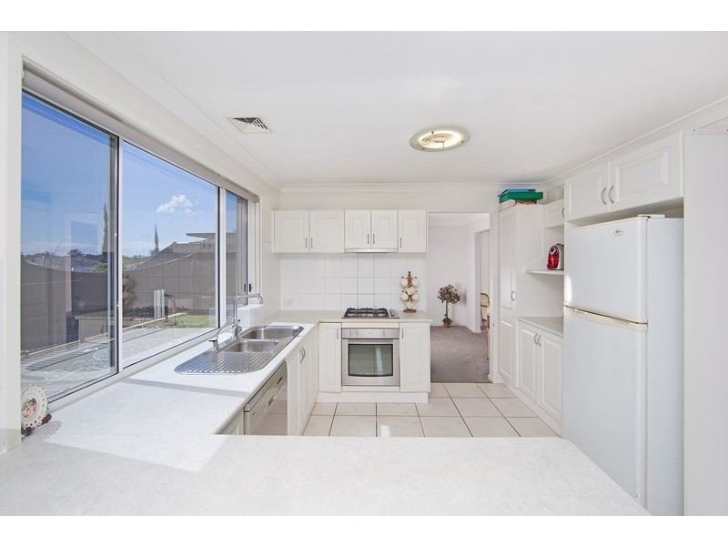 273 Johns Road, Wadalba NSW 2259