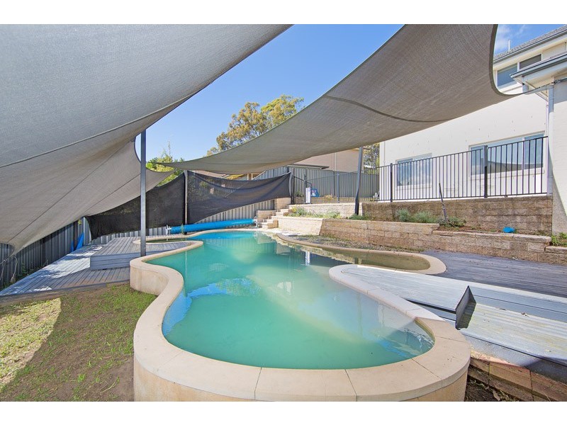 273 Johns Road, Wadalba NSW 2259