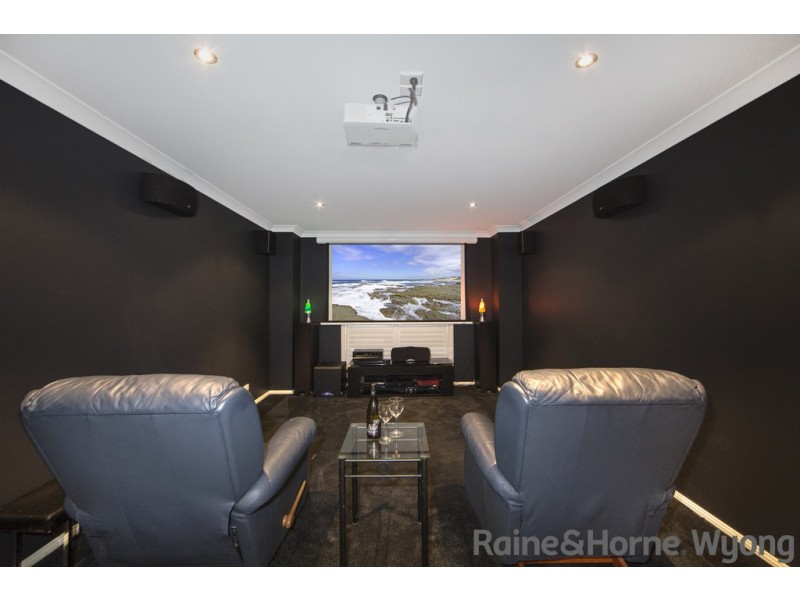 7 Newport Terrace, Mardi NSW 2259