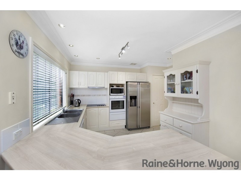 10 David Mews, Mardi NSW 2259
