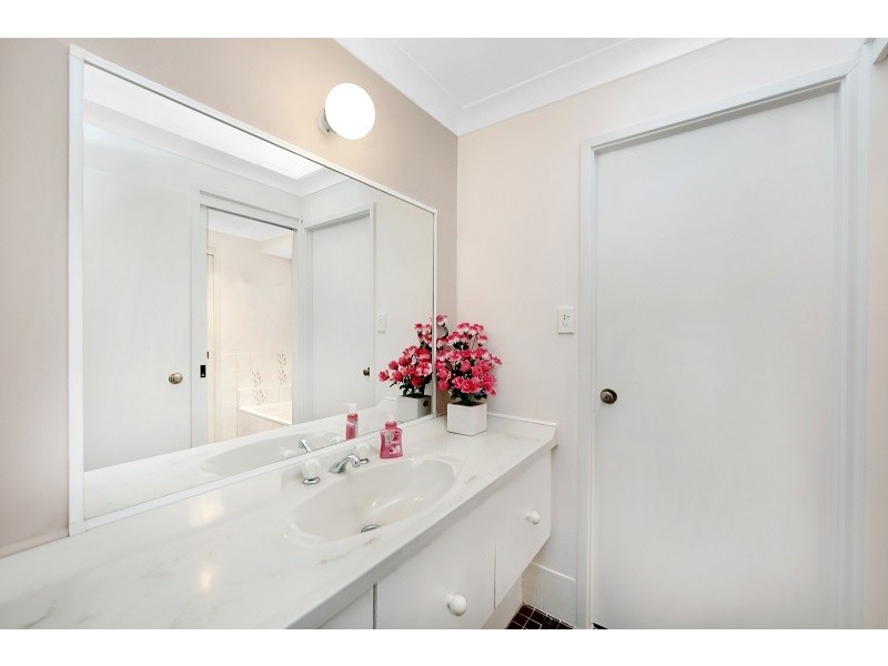 60 Casey Drive, Watanobbi NSW 2259