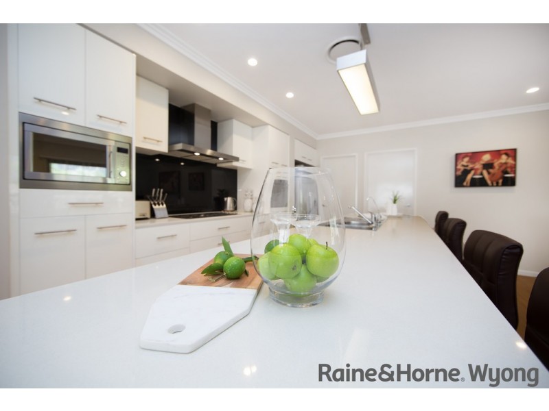 21 Fairlight Circuit, Mardi NSW 2259