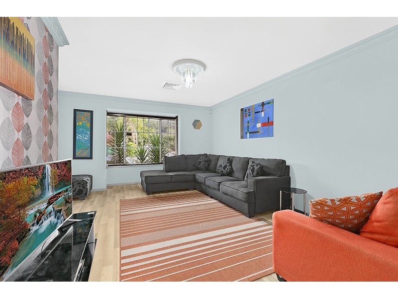 13 Tonkiss Street, Tuggerah NSW 2259