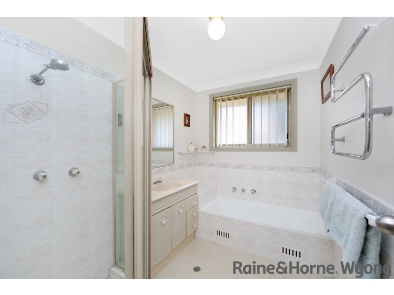 24/1 Hillview Crescent, Tuggerah NSW 2259