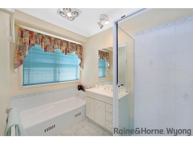 37 Matthew Circuit, Mardi NSW 2259