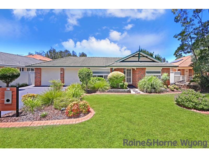 37 Matthew Circuit, Mardi NSW 2259