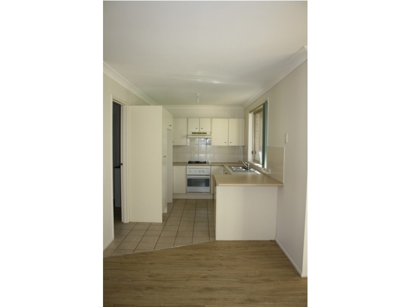 2/53 Tonkiss Street, Tuggerah NSW 2259