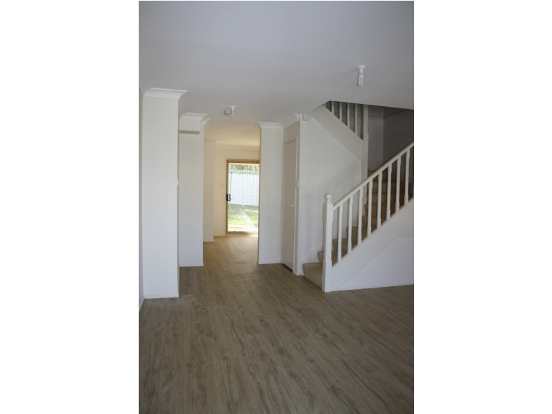 2/53 Tonkiss Street, Tuggerah NSW 2259