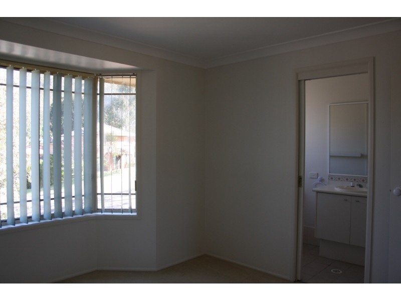 2/53 Tonkiss Street, Tuggerah NSW 2259