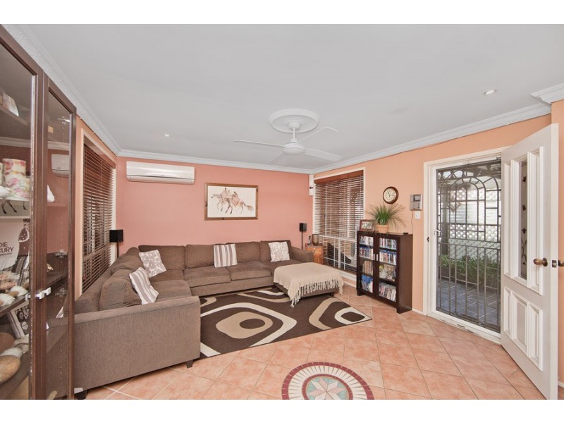 13 Burbank Drive, Tuggerah NSW 2259