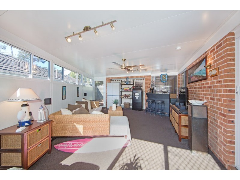 13 Burbank Drive, Tuggerah NSW 2259