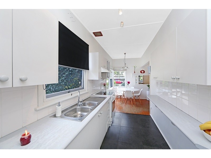 2 Henry Street, Chittaway Point NSW 2261