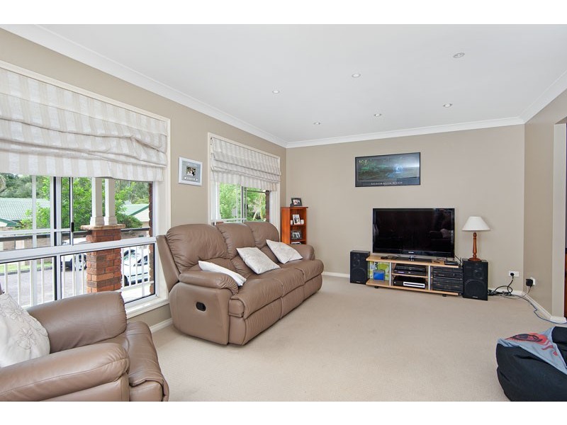 11 Riverview Drive, Wyong NSW 2259