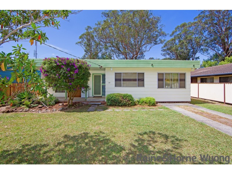 19 Kauai Avenue, Chittaway Bay NSW 2261
