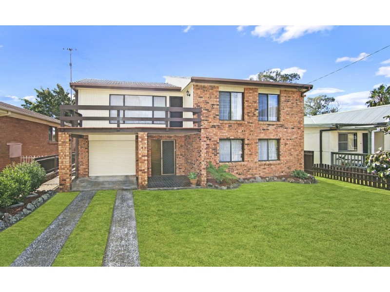 37 Windsor Road, Berkeley Vale NSW 2261