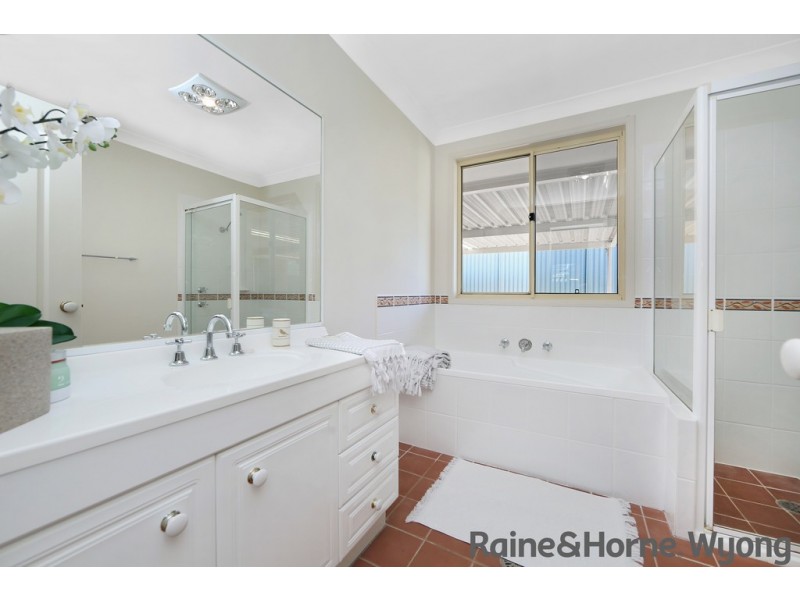 58 Macdougall Crescent, Hamlyn Terrace NSW 2259