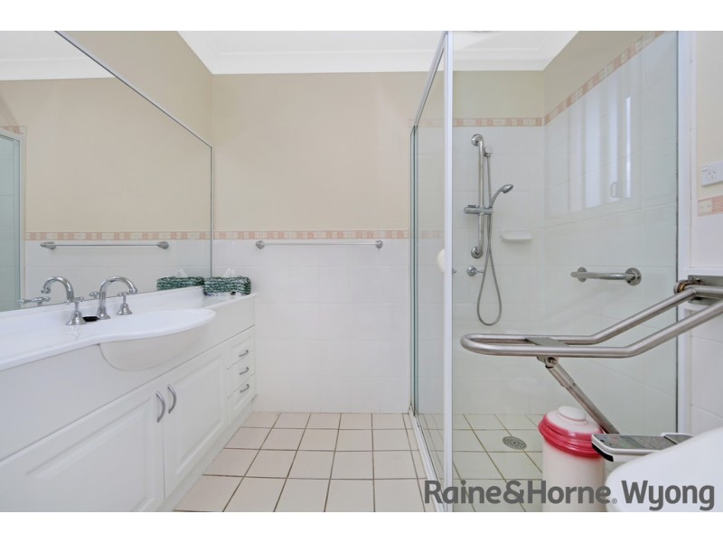 6 Hercules Place, Hamlyn Terrace NSW 2259