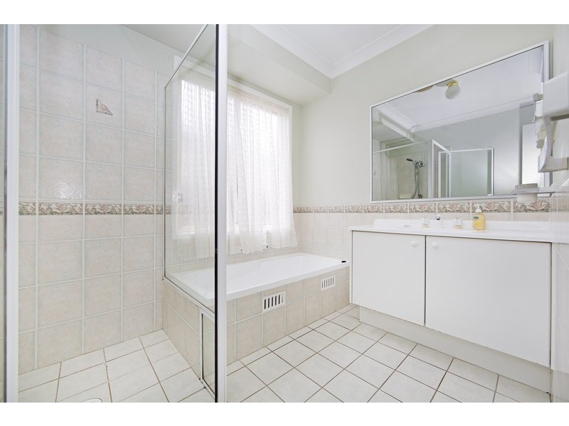 15 Argyle Street, Watanobbi NSW 2259