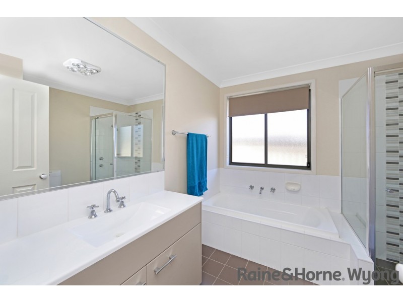 16 Kiah Way, Watanobbi NSW 2259