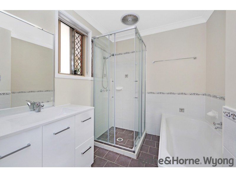 25 Camden Way, Watanobbi NSW 2259