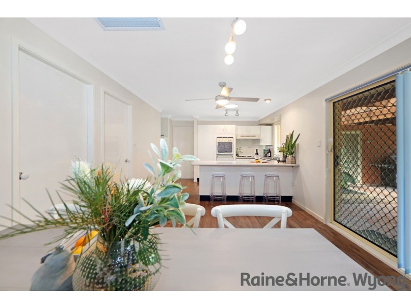 16 Brittania Drive, Watanobbi NSW 2259