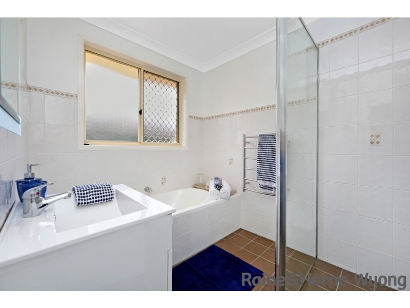 16 Brittania Drive, Watanobbi NSW 2259