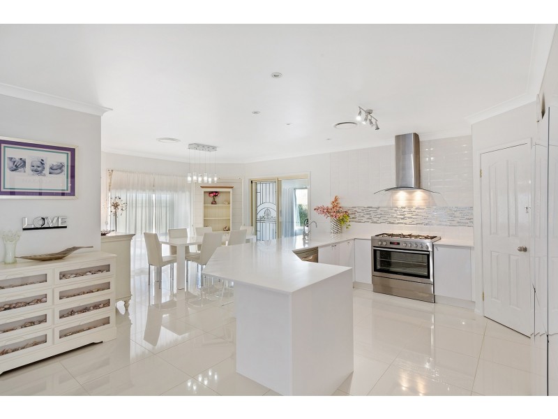 50 Piper Drive, Hamlyn Terrace NSW 2259