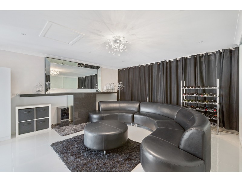 50 Piper Drive, Hamlyn Terrace NSW 2259