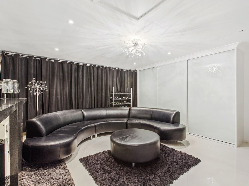 50 Piper Drive, Hamlyn Terrace NSW 2259