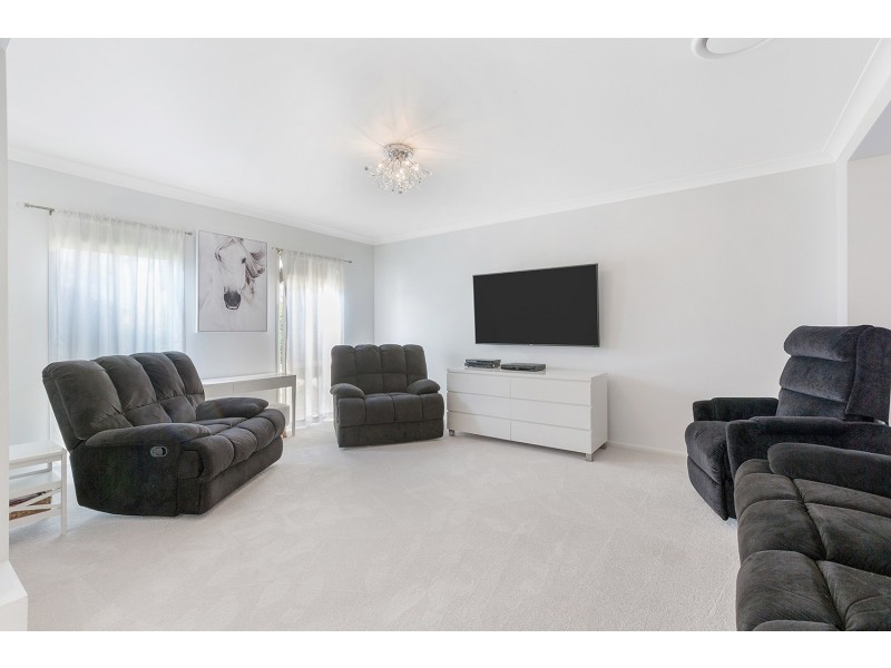 50 Piper Drive, Hamlyn Terrace NSW 2259