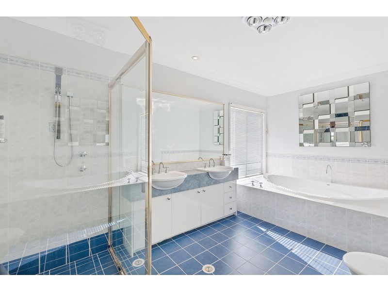 50 Piper Drive, Hamlyn Terrace NSW 2259