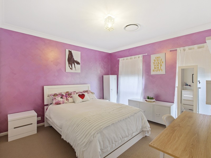 50 Piper Drive, Hamlyn Terrace NSW 2259