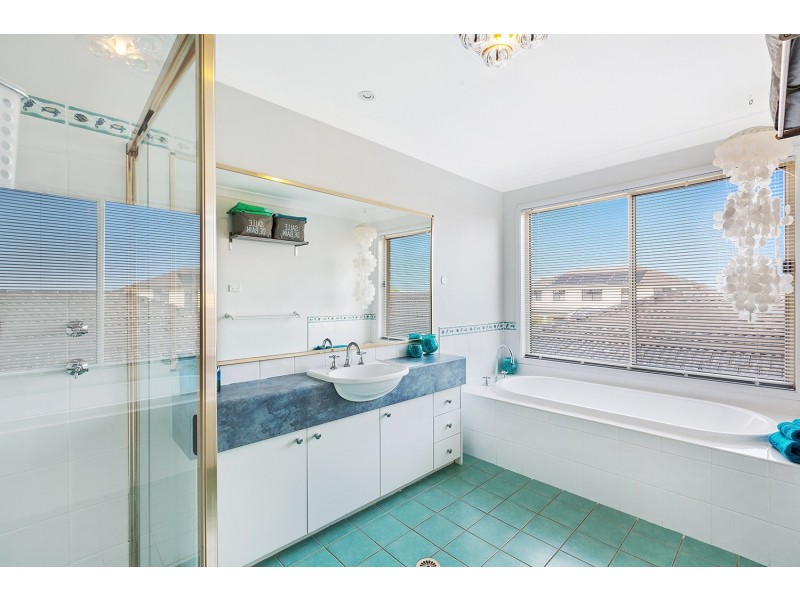 50 Piper Drive, Hamlyn Terrace NSW 2259