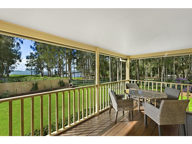 19 Lakedge Avenue, Berkeley Vale NSW 2261