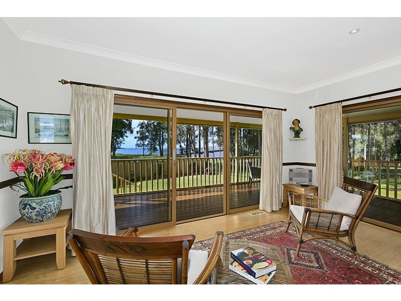 19 Lakedge Avenue, Berkeley Vale NSW 2261