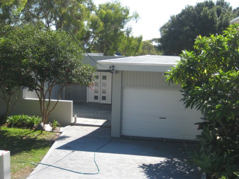 22 Toongara Avenue, Bateau Bay NSW 2261