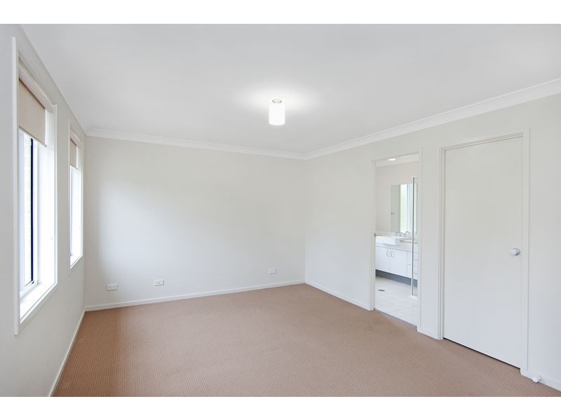 93 Settlement Drive, Wadalba NSW 2259