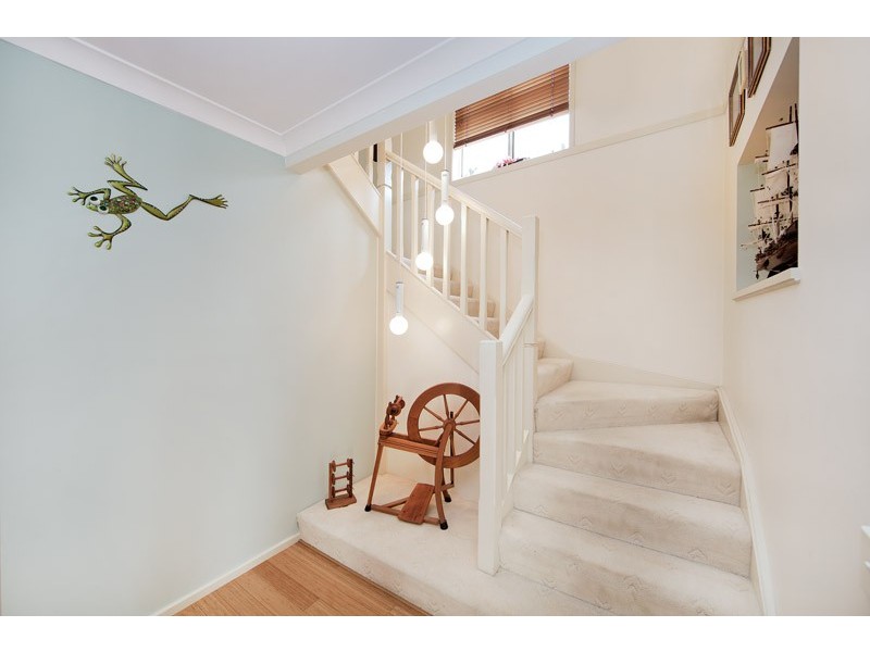 9 Matthew Circuit, Mardi NSW 2259