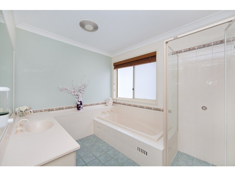 9 Matthew Circuit, Mardi NSW 2259