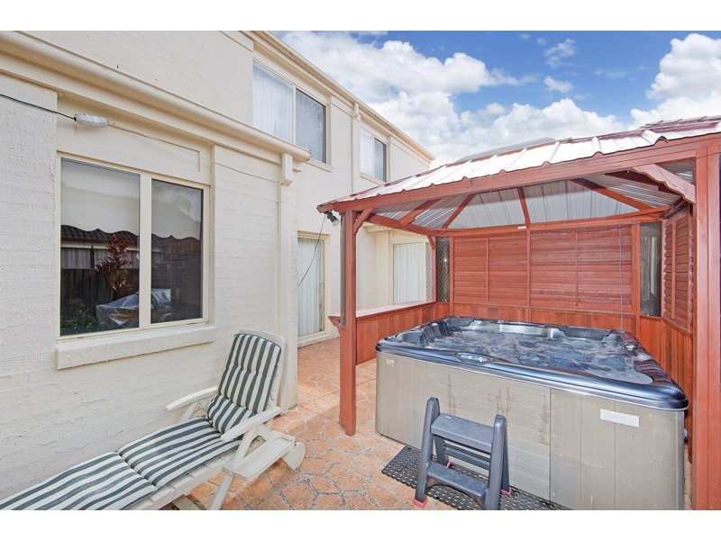 9 Matthew Circuit, Mardi NSW 2259