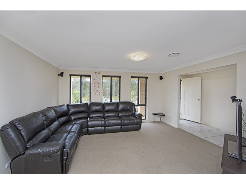 101 Settlement Drive, Wadalba NSW 2259