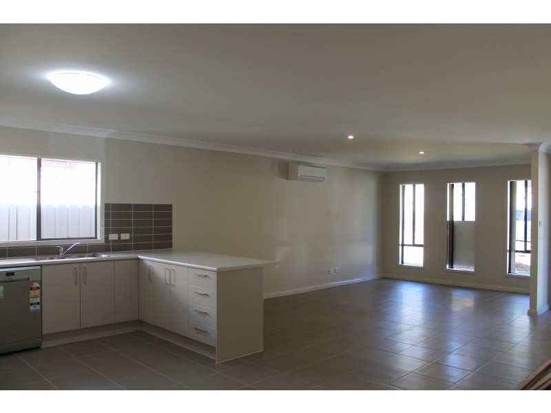 3 Sinclair Crescent, Wyong NSW 2259