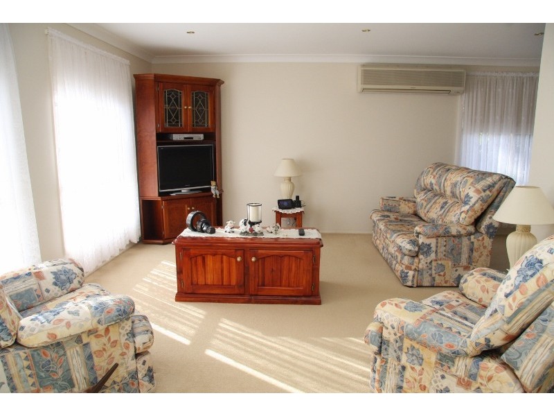 9 Tuscan Place, Blue Haven NSW 2262