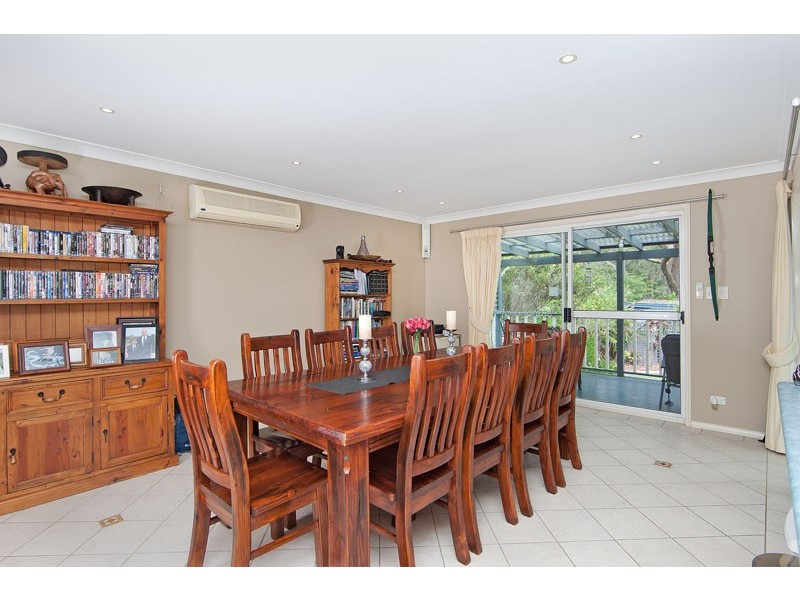 11 Riverview Drive, Wyong NSW 2259