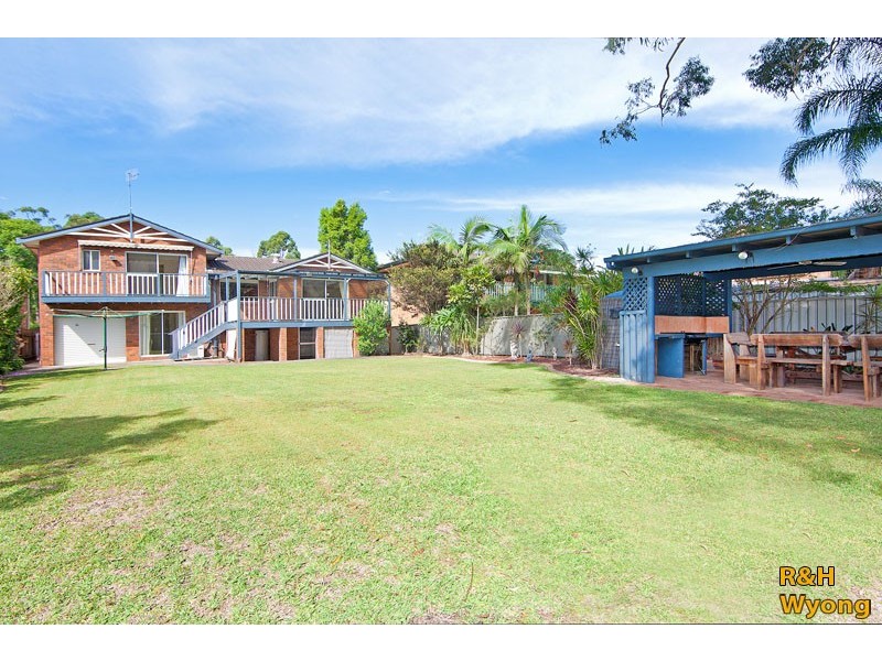11 Riverview Drive, Wyong NSW 2259