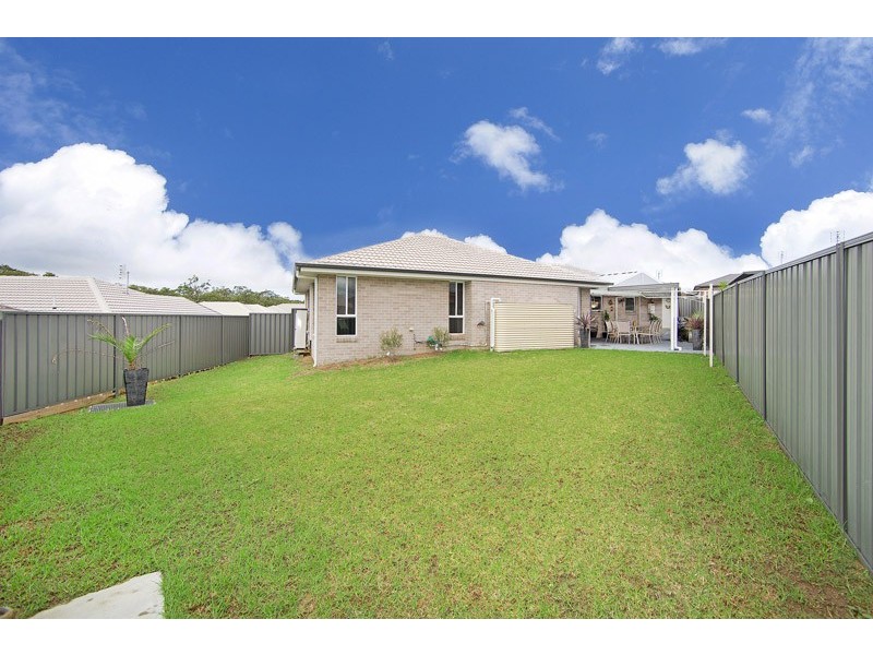 2 Seer Place, Wadalba NSW 2259