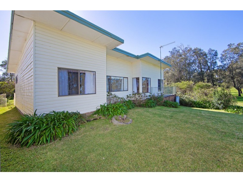 250A Tuggerawong Road, Tuggerawong NSW 2259