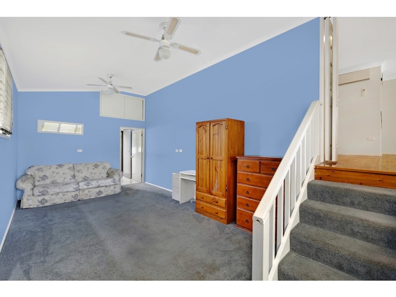 6 Kingfisher  Place, Tumbi Umbi NSW 2261