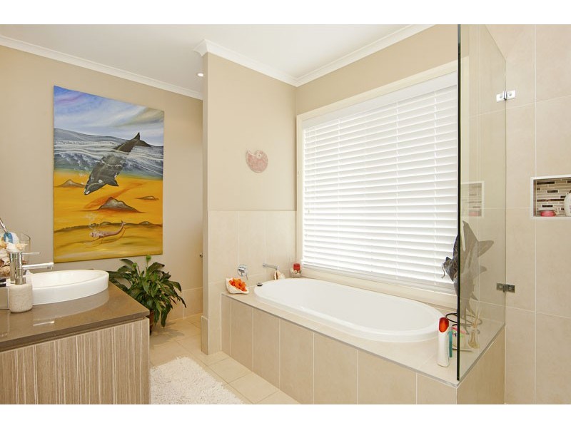 10 Narrabeen Close, Mardi NSW 2259