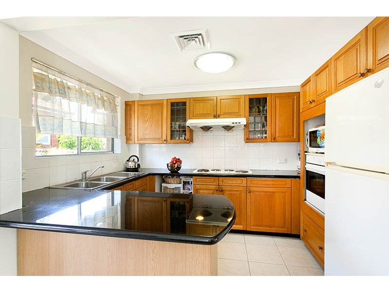 2/36 Clevedon Road, Hurstville NSW 2220